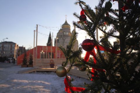 Фото-репортаж: Рай интроверта: 1 января на центральной площади Владивостока