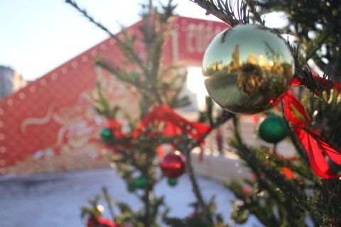 Фото-репортаж: Рай интроверта: 1 января на центральной площади Владивостока