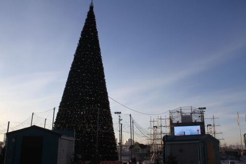 Фото-репортаж: Рай интроверта: 1 января на центральной площади Владивостока