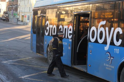 Фото-репортаж: Рай интроверта: 1 января на центральной площади Владивостока