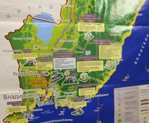 Фото-репортаж: Первый миллионник - как Владивосток на канате в светлое будущее тащили