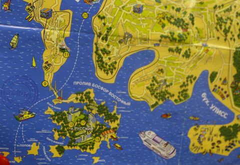 Фото-репортаж: Первый миллионник - как Владивосток на канате в светлое будущее тащили