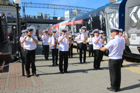 Фото-репортаж: Церемония открытия иммерсивного музея «Поезд Победы» состоялась во Владивостоке