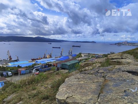 Фото-репортаж: Владивосток берут в капкан человейников