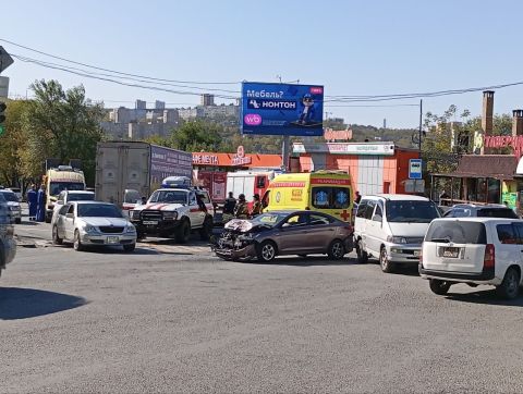 Водители грузовиков устроили несколько ДТП в Приморье (ОБНОВЛЕНО В 14:16)