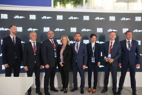 Фото-репортаж: Как прошел первый день ВЭФ-2021 - фоторепортаж