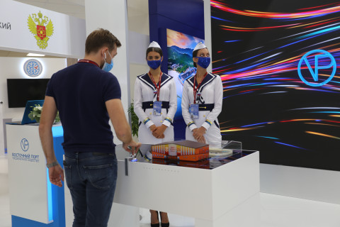 Фото-репортаж: Как прошел первый день ВЭФ-2021 - фоторепортаж