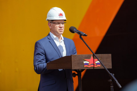 Фото-репортаж: «Звезда» спустила на воду второй танкер типа «Афрамакс»