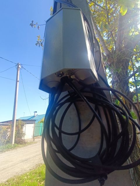 Фото-репортаж: На чем держится связь: «Ростелеком» проводит реновацию опор ВОЛС в пригороде Владивостока