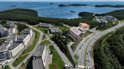 Фото-репортаж: Новый соинвестор появился в проекте создания делового центра на острове Русский