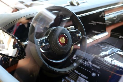 Фото-репортаж: Транспорт ВЭФ: от "Нивы" до БТР