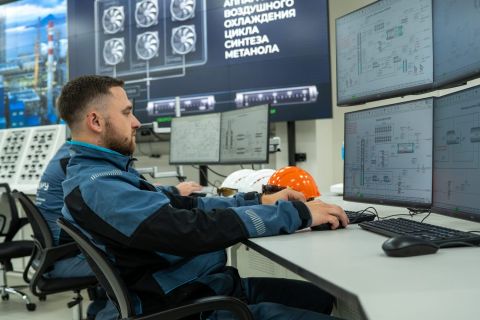 Фото-репортаж: Владимир Путин в Приморье дал старт пусконаладочных работ Находкинского завода минеральных удобрений