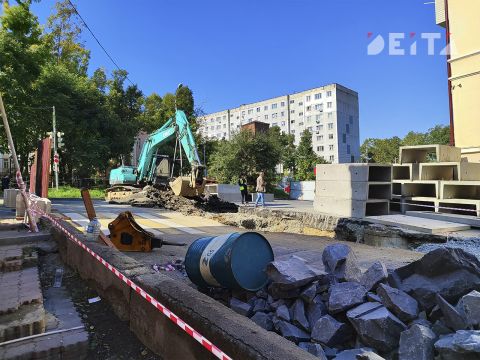 Фото-репортаж: Ремонт теплотрассы парализовал микрорайон Владивостока и лишил его общественного транспорта (ОБНОВЛЕНО)