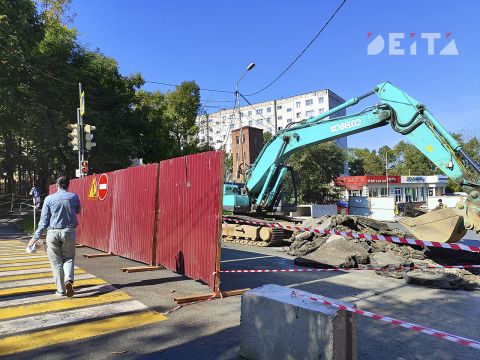 Фото-репортаж: Ремонт теплотрассы парализовал микрорайон Владивостока и лишил его общественного транспорта (ОБНОВЛЕНО)