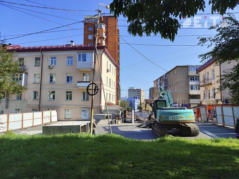 Фото-репортаж: Ремонт теплотрассы парализовал микрорайон Владивостока и лишил его общественного транспорта (ОБНОВЛЕНО)