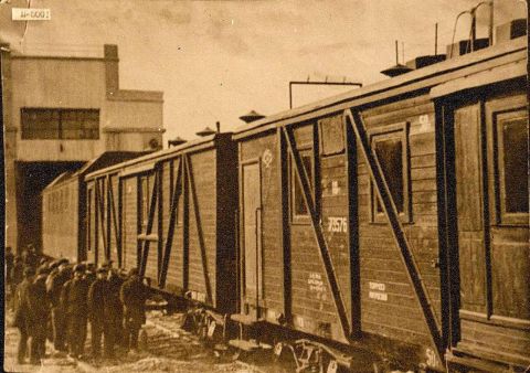 Фото-репортаж: «Родной брат Красной армии»: о трудовом подвиге железнодорожников