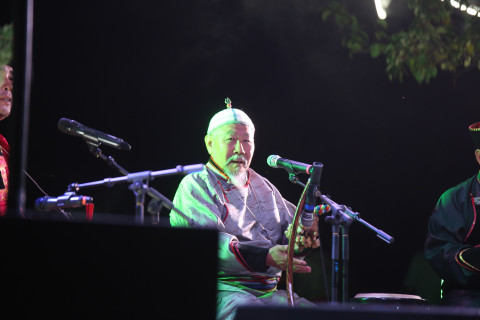 Фото-репортаж: "Улицу Дальнего Востока" торжественно открыли на острове Русском