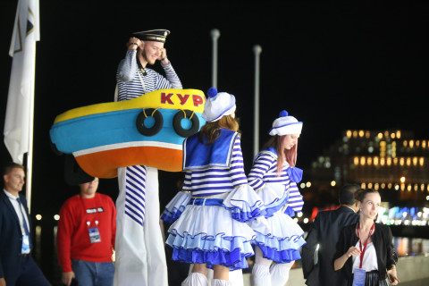 Фото-репортаж: "Улицу Дальнего Востока" торжественно открыли на острове Русском