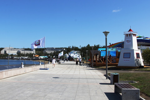 Фото-репортаж: "Улицу Дальнего Востока" торжественно открыли на острове Русском