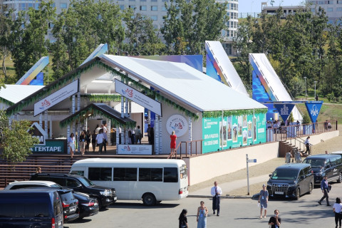 Фото-репортаж: "Улицу Дальнего Востока" торжественно открыли на острове Русском