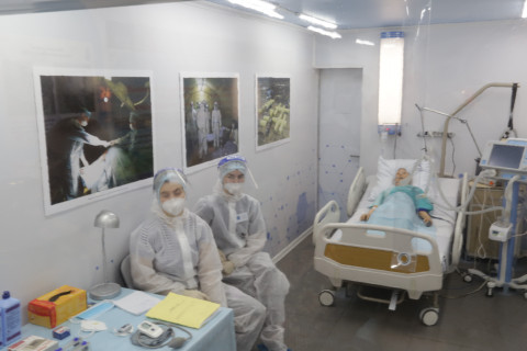 Фото-репортаж: Спецпоезд с "вежливыми людьми" и бронетехникой прибыл во Владивосток