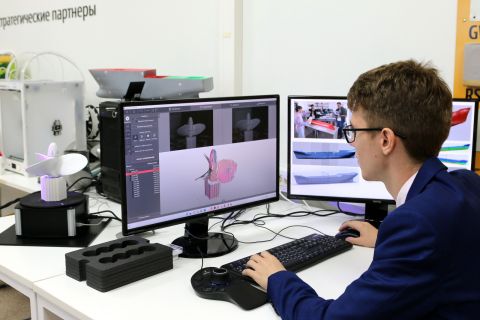 Фото-репортаж: Центр компетенций «Роснефти» открыли в ДВФУ