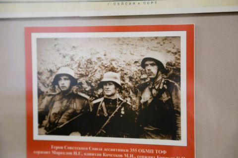 Фото-репортаж: "На этой высоте буду до последней капли крови стоять": как советские воины освобождали Корею