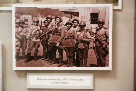 Фото-репортаж: "На этой высоте буду до последней капли крови стоять": как советские воины освобождали Корею