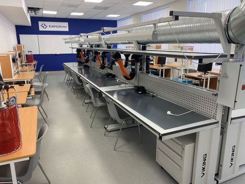 Фото-репортаж: Стажеры-аппаратчики НЗМУ изучают практику в Кингисеппе