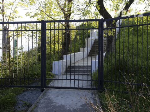 Фото-репортаж: Недоступные достопримечательности Владивостока путают туристов