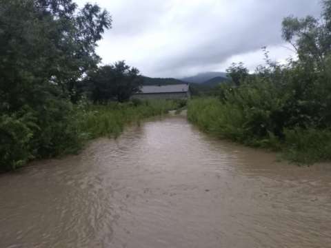 Фото-репортаж: Циклон затопил посёлок в Приморье - фото