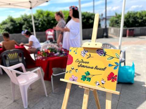 Фото-репортаж: Во Владивостоке подвели итоги конкурса-выставки "Цветочный бриз"