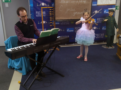 Фото-репортаж: Узнать больше о роли учителя в развитии общества смогут жители Приморья