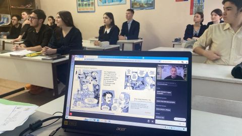 Фото-репортаж: Школьники Приморья узнали историю освоения Дальнего Востока по графическому роману на онлайн-уроке от МТС