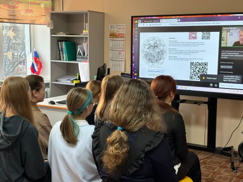 Фото-репортаж: Школьники Приморья узнали историю освоения Дальнего Востока по графическому роману на онлайн-уроке от МТС