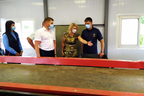 Фото-репортаж: Новый мусоросортировочный комплекс открыли в Приморье