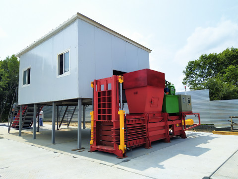 Фото-репортаж: Новый мусоросортировочный комплекс открыли в Приморье