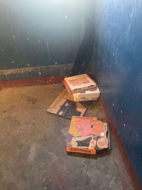 Фото-репортаж: Крысы, мусор, вонь и нехорошие соседи: "гостинка" во Владивостоке застряла в коммунальном аду