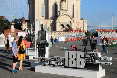 Фото-репортаж: Как проходил праздник в честь Победы во Второй мировой войне (фоторепортаж)