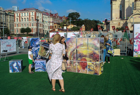Фото-репортаж: Как проходил праздник в честь Победы во Второй мировой войне (фоторепортаж)