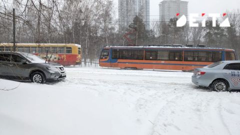 Фото-репортаж: Снежный циклон покидает Приморье и крушит Хабаровский край