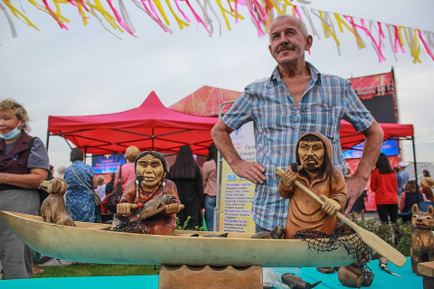 Фото-репортаж: Два фестиваля собрали творческие коллективы двух федеральных округов (фоторепортаж)