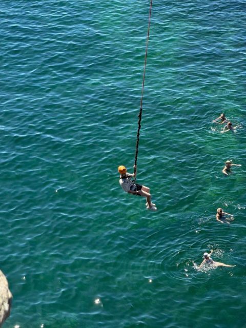 Фото-репортаж: Опасный турбизнес заметили владивостокцы на Русском острове