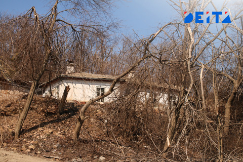 Фото-репортаж: Пыль да бурелом города-столицы. Фотопроект «Негламурная столица Дальнего Востока»