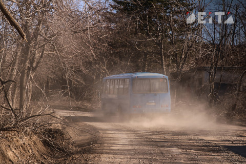 Фото-репортаж: Пыль да бурелом города-столицы. Фотопроект «Негламурная столица Дальнего Востока»