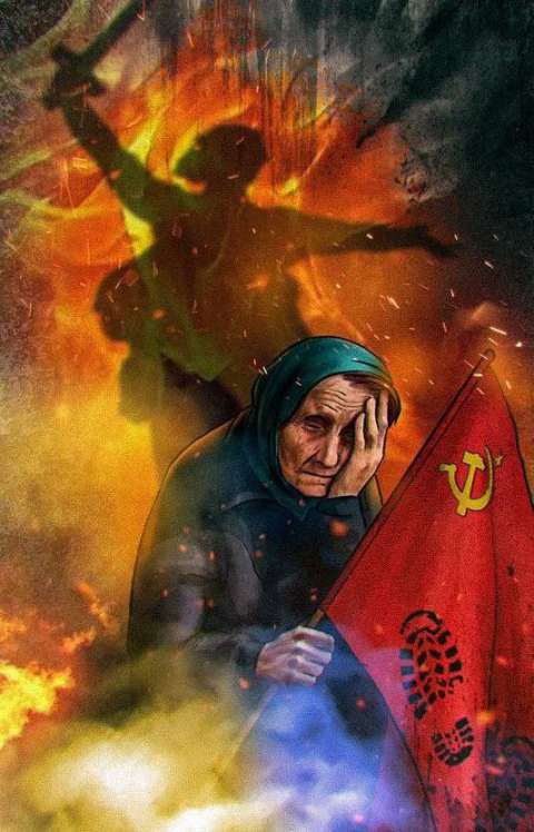 Фото-репортаж: «Отдай флаг»: бабушка с красным знаменем стала новым символом СВО