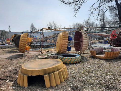 Фото-репортаж: Падение колеса обозрения в парке заинтересовало прокуратуру в Приморье