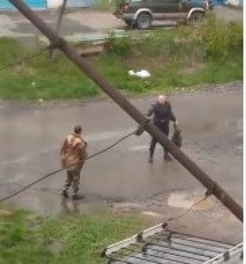 Фото-репортаж: ЧП в Приморье: мужчина взорвал гранату на глазах у полицейских