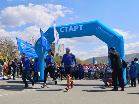 Фото-репортаж: «Восточники» и жители Врангеля отпраздновали День Победы