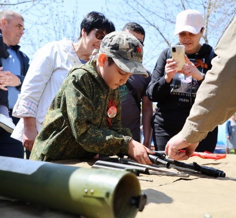 Фото-репортаж: «Восточники» и жители Врангеля отпраздновали День Победы